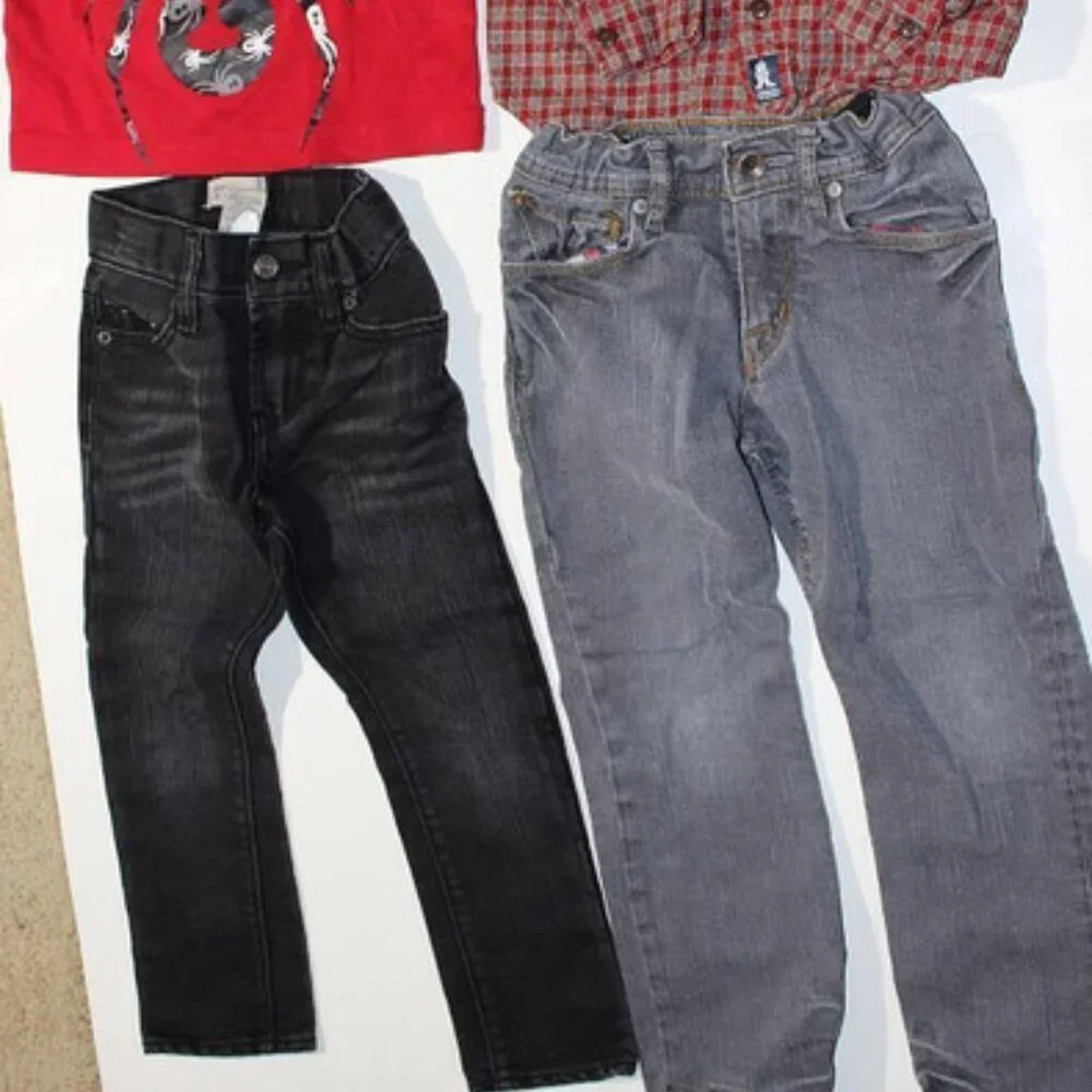 Bundle of Boy's Clothes sz 4 - Two Tops & 2 Pair of Jeans - Picture 2 of 4
